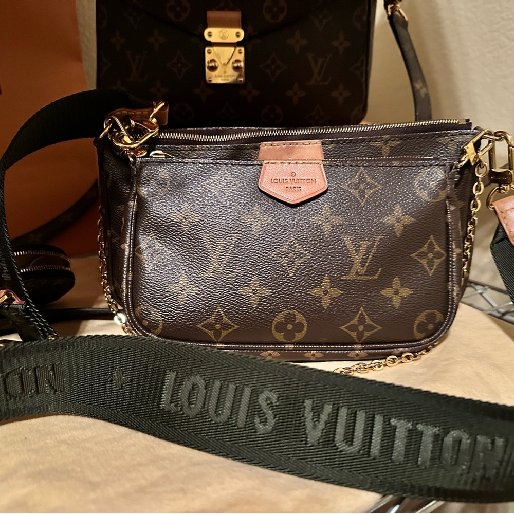 Authentic Louis Vuitton Multi Pochette Accessoires Khaki Full Set